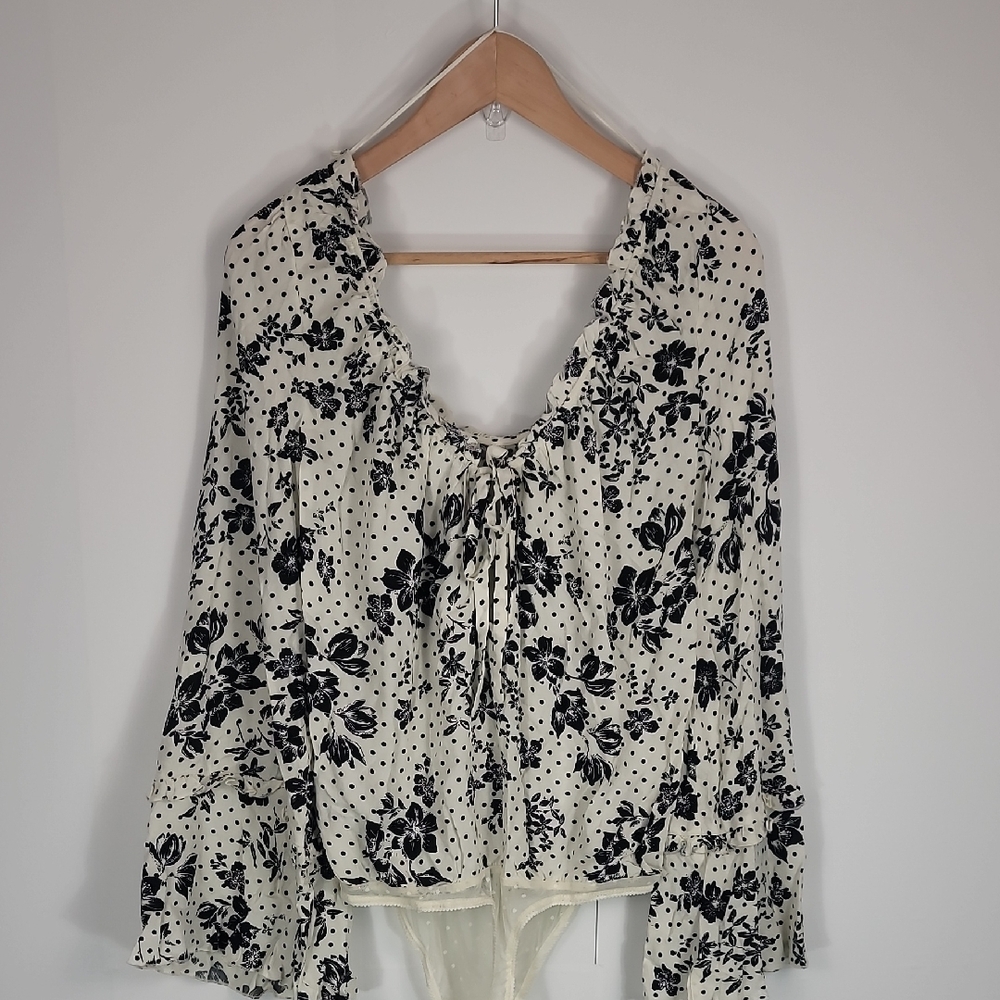 Free People Chic Black Floral Women's Blouse - Picture 2 of 10